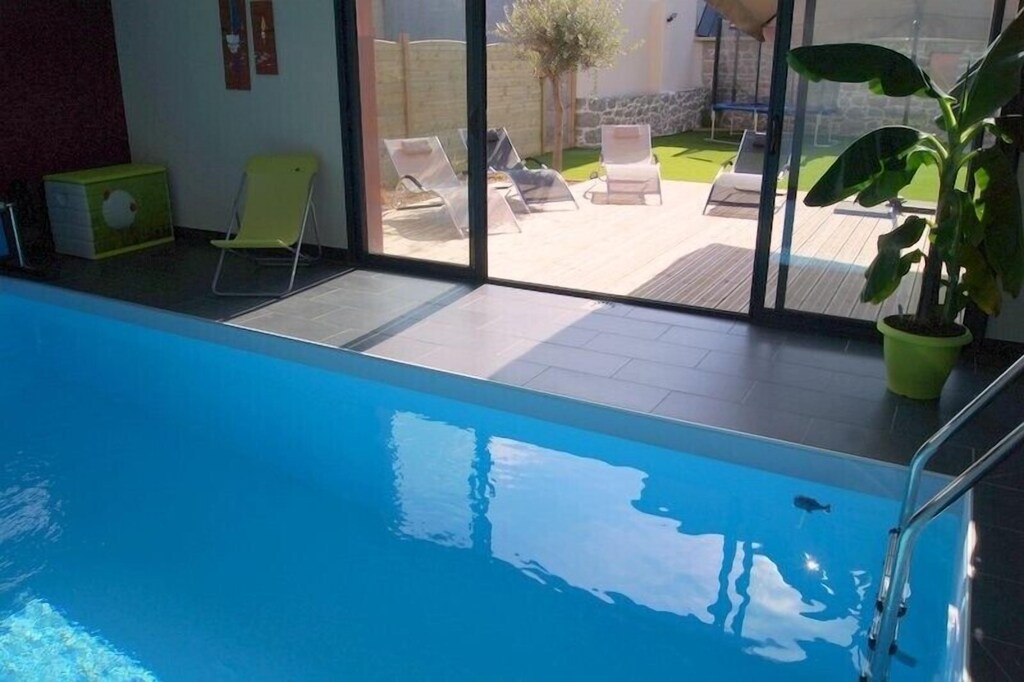 vrbo private indoor pool