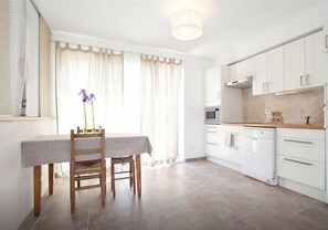 Cuisine, salle à manger