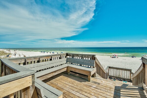 Strand