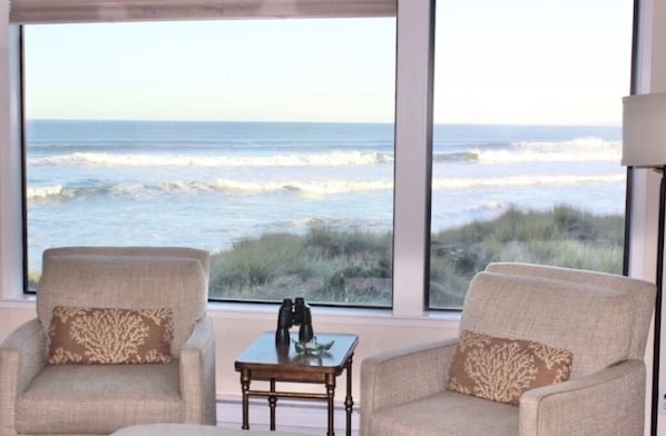 With the second floor view, you may never want to leave the seats by the window!