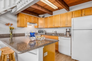 Fully Stocked Kitchen
