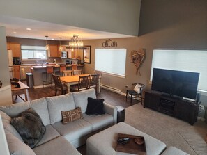 Main floor kitchen, dining and living room
