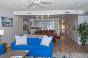 Living room (1)