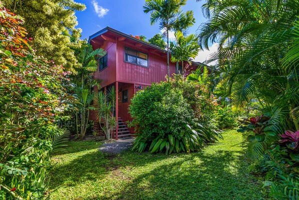 Hale Lu Ya house, at end of quiet, upscale cul de sac in Hanalei.  Great locale.