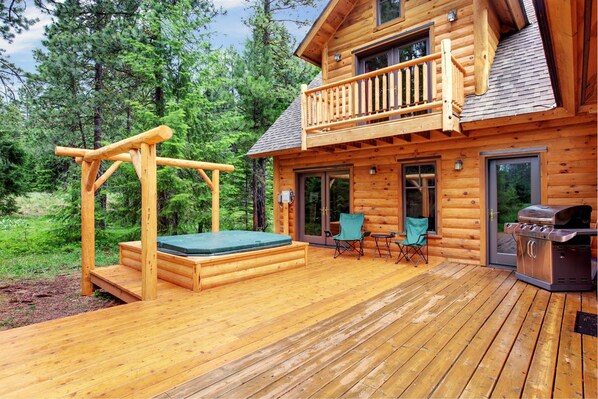 Deck and hot tub