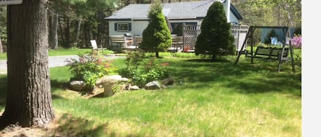 Front of cottage in spring 