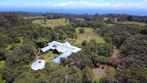 Aloha - E Como Mai - Come Explore a private/hidden gem on Big Island of Hawai