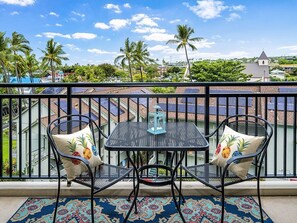 LARGE COVERED LANAI