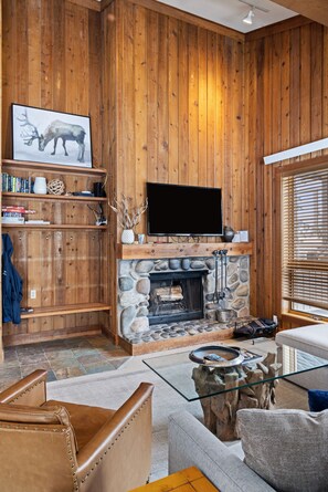 Living room with fireplace