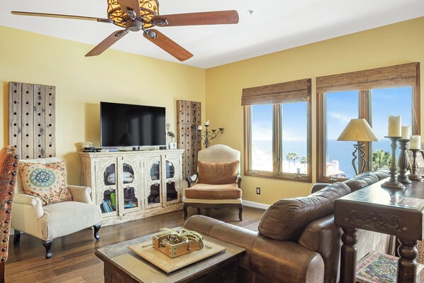 H153 - Living Room with Fireplace