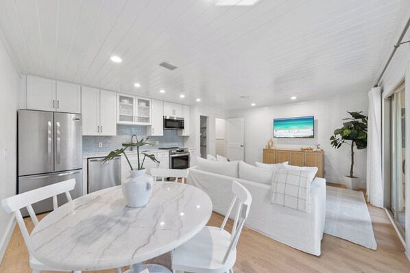 Inlet Dunes 205- Salt & Light | Main Living Area
