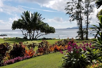Luxury Oceanfront Condo - Fabulous Ground Floor 3BR/2BA, Sleeps 6 - Lae Nani 511