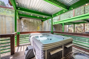 Experience ultimate relaxation in a private hot tub for 6, the perfect retreat after a thrilling day in the mountains.