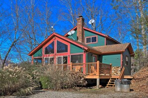 Exterior | Charcoal Grill | Fire Pit