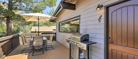 Sedona Vacation Rental | 3BR | 2BA | Stairs Required | 1,310 Sq Ft