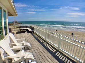 You're already at the beach before your feet touch the sand!