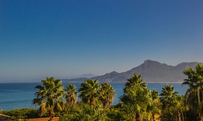 NUEVO Kupuri Estate, en las puertas, en el Club de Playa, con Carrito, Piscina, Bocce, Cocinero y Personal