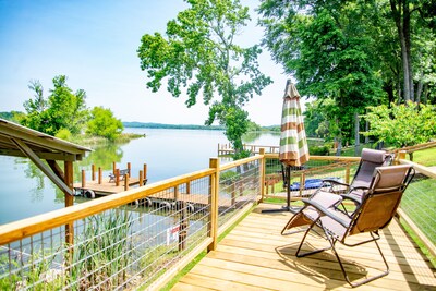 REMODELED WATERFRONT HOME AND PRIVATE DOCK