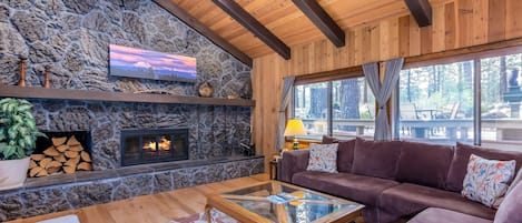 Living Room w/ Wood Fireplace-Upstairs
