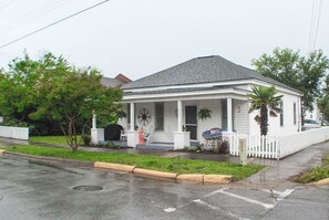 Corner Cottage