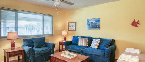 Indoor - Living room with Murphy bed open