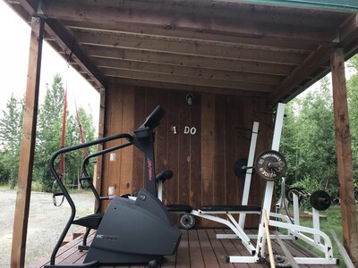 Beautiful Alaskan Lakefront Cabin