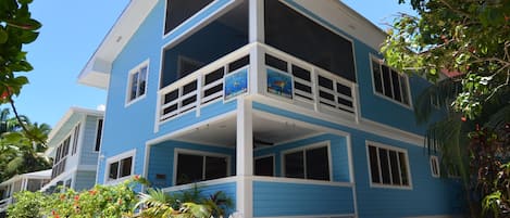 Casa Tortuga is the entire top floor plus a screened-in ocean-view balcony deck.