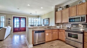 Fully Stocked Kitchen - granite counters, stainless appliances.