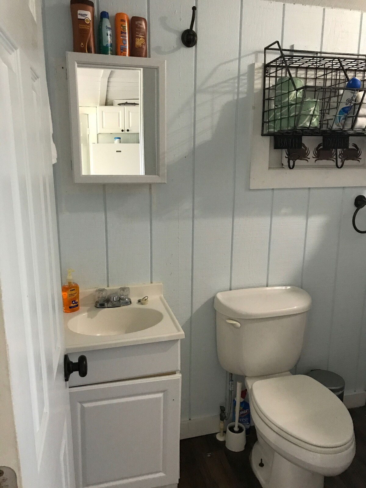 Kinsey’s Beach Shack- Perfect getaway for two!