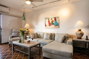 LIVING ROOM MODERN SECTIONAL SOFA, RECLINER AND ORIGINAL ART