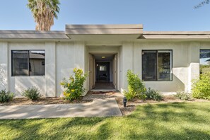 Front entrance with keyless access