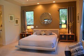 Master Suite | Cal-King Bed w/ Pillow Top Mattress