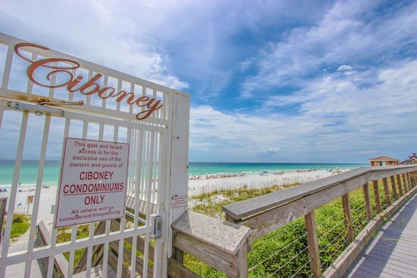 Private Beach Access - Private Beach Access