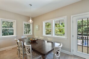 Great Room's Dining Area