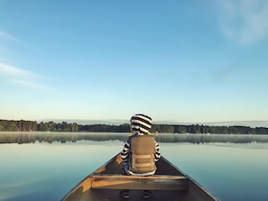 A peaceful sunrise paddle in early Autumn. Not another boat in sight!