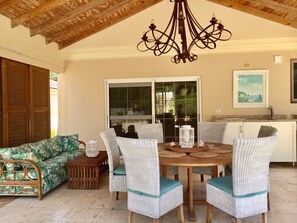 OUTDOOR GAZEBO DINING/LOUNGING- BBQ & WET BAR