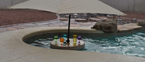 swim up drink table