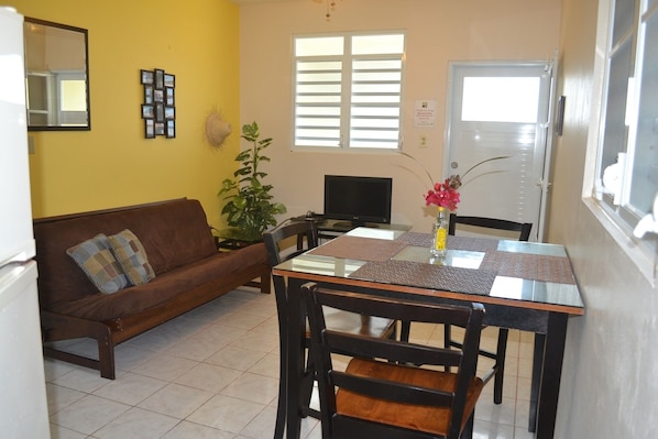 Dining & Livingroom