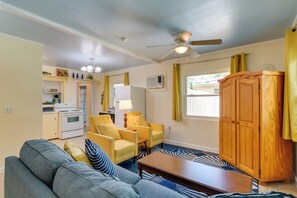 Interior | Open Floor Plan | Free WiFi