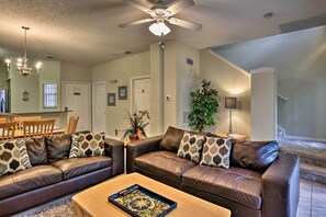 Living Room | Free WiFi