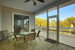 20-Broad-Reach-Screened-Porch-New