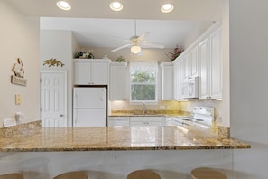 23-Broad-Reach-Kitchen