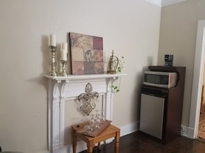 Living room with addt'l amenities