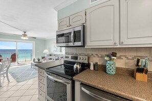 Fully Equipped Kitchen!