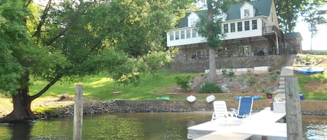 Lovely private vacation home with a private slip for your watercraft