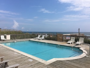 Community pool