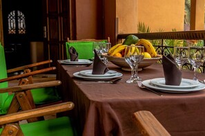 Outdoor dining