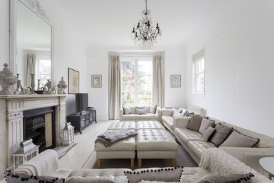 Luxury London Eight Bedroom Detached House in Streatham South West London