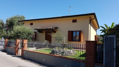 Casa Magnolia Home in Tuscany