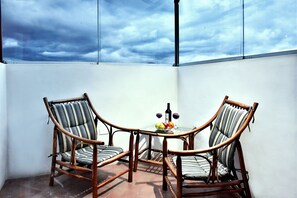 Sunroom sitting area off the bedroom 